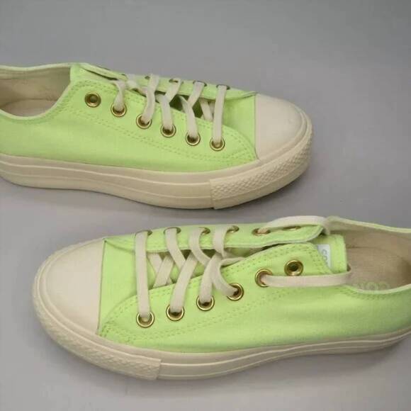 NEW CONVERSE women's low platform tennis sneakers in citron
